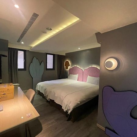 Check Inn Taichung Wenxin Zhongqing Luaran gambar