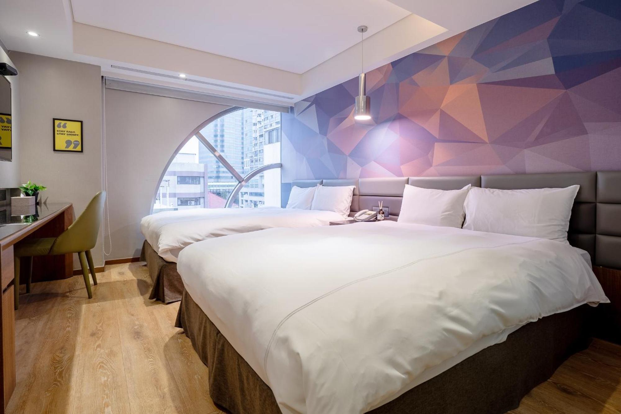 Check Inn Taichung Wenxin Zhongqing Luaran gambar